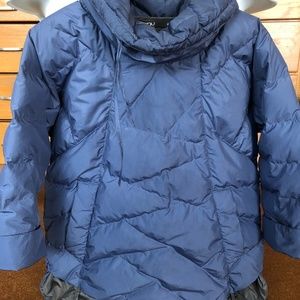 NAU Allee down pullover w pocket